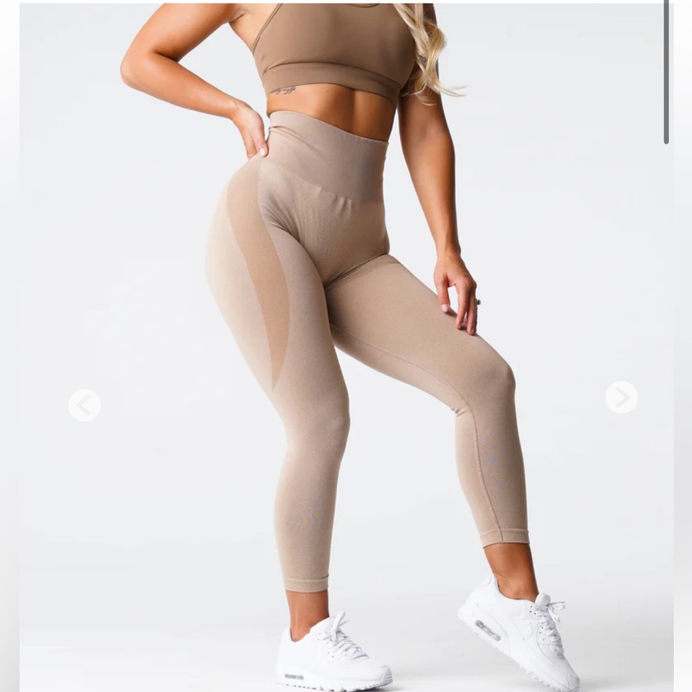 NVGTN Seamless Contour Leggings in Beige – Size M – NWT